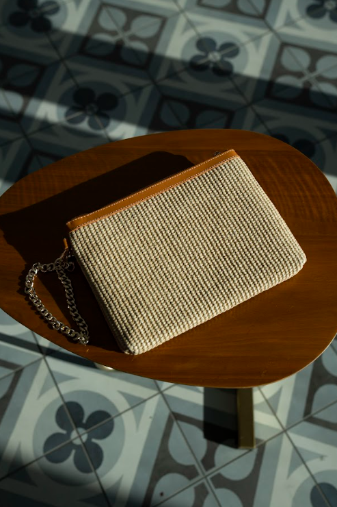 Clutch La Provence Camel